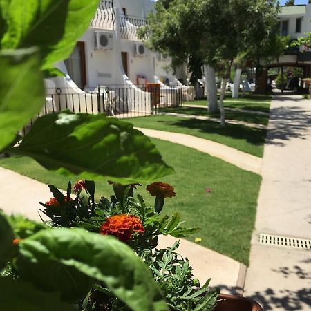 Kardesler Motel Bodrum ภายนอก รูปภาพ