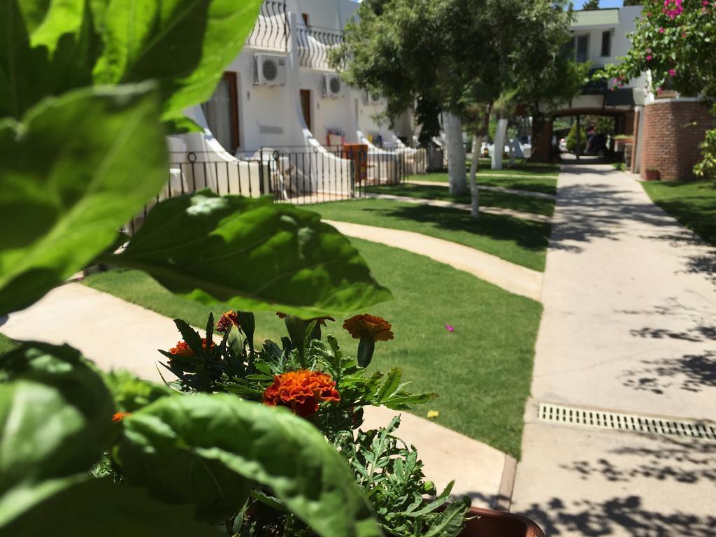Kardesler Motel Bodrum ภายนอก รูปภาพ